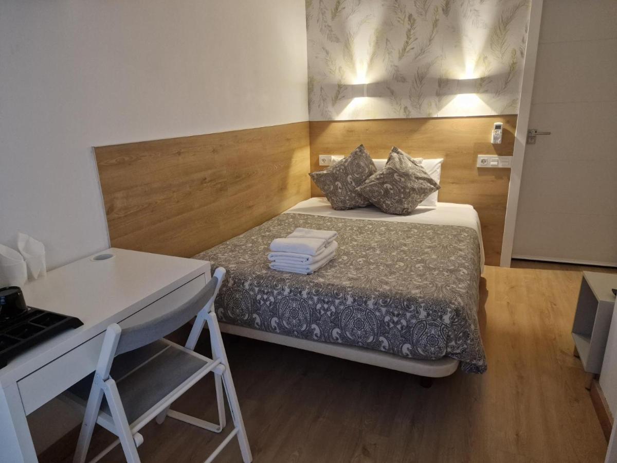 Hostal Esparteros Мадрид Экстерьер фото