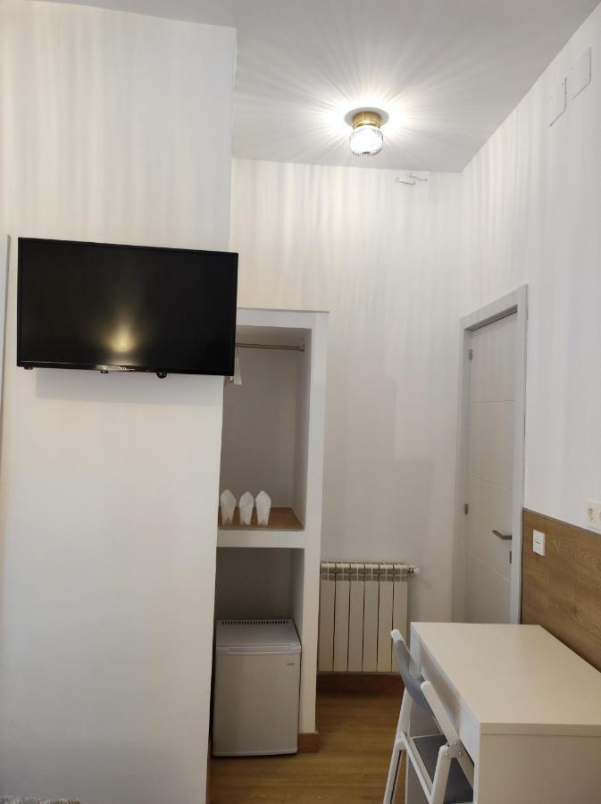 Hostal Esparteros Мадрид Экстерьер фото