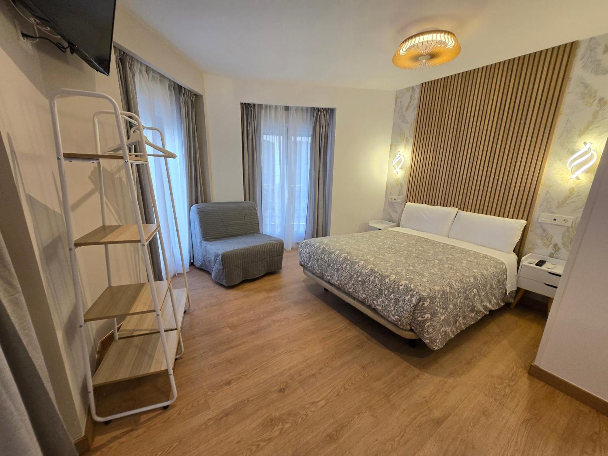 Hostal Esparteros Мадрид Экстерьер фото